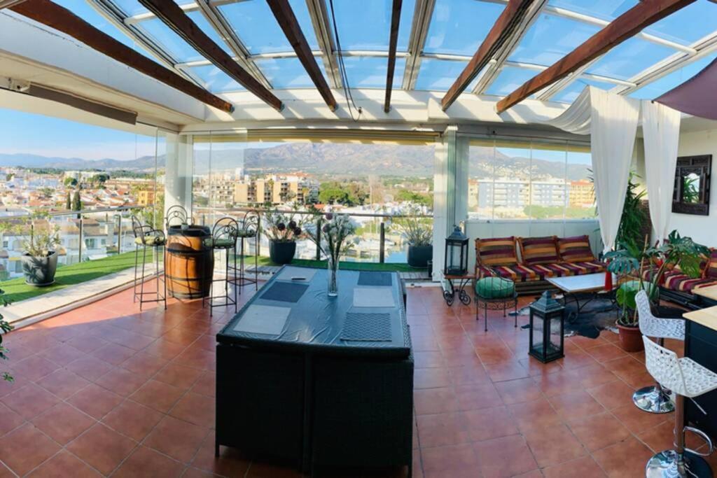 Les Marines Apartment Roses Exterior photo